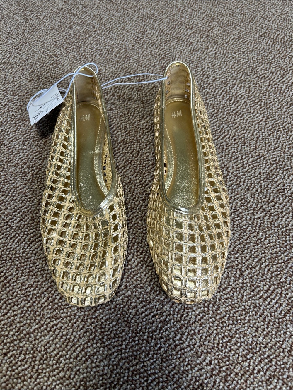 H&M Flats - Picture 2 of 4